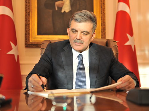 11. Cumhurbaşkanı Gül’den Atatürk Havalimanı’ndaki Terör Saldırısı ile İlgili Açıklama